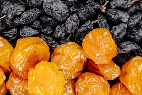 تصویر 2 از آلو بخارا شوقانی ممتاز با کیفیت بالا و انتخاب حرفه ای